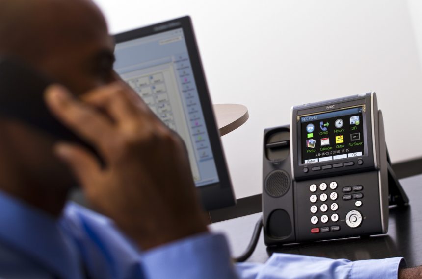 PME et IP : les solutions de téléphonie IP et communication unifiée, avec ou sans collaboratif PME et IP : les solutions de téléphonie IP et communication unifiée, avec ou sans collaboratif